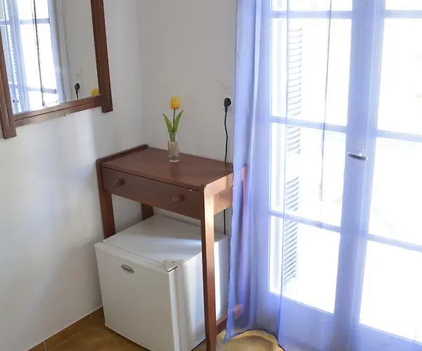 Nefeli Gæstehus Chora